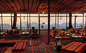 Rocky Mountain Hotel